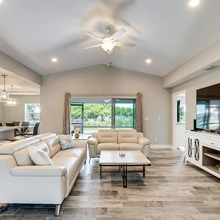 South Gulf Cove Retreat With Patio - 13 Mi To Beach!